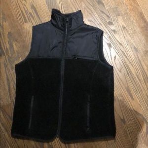 Women’s GAP vest